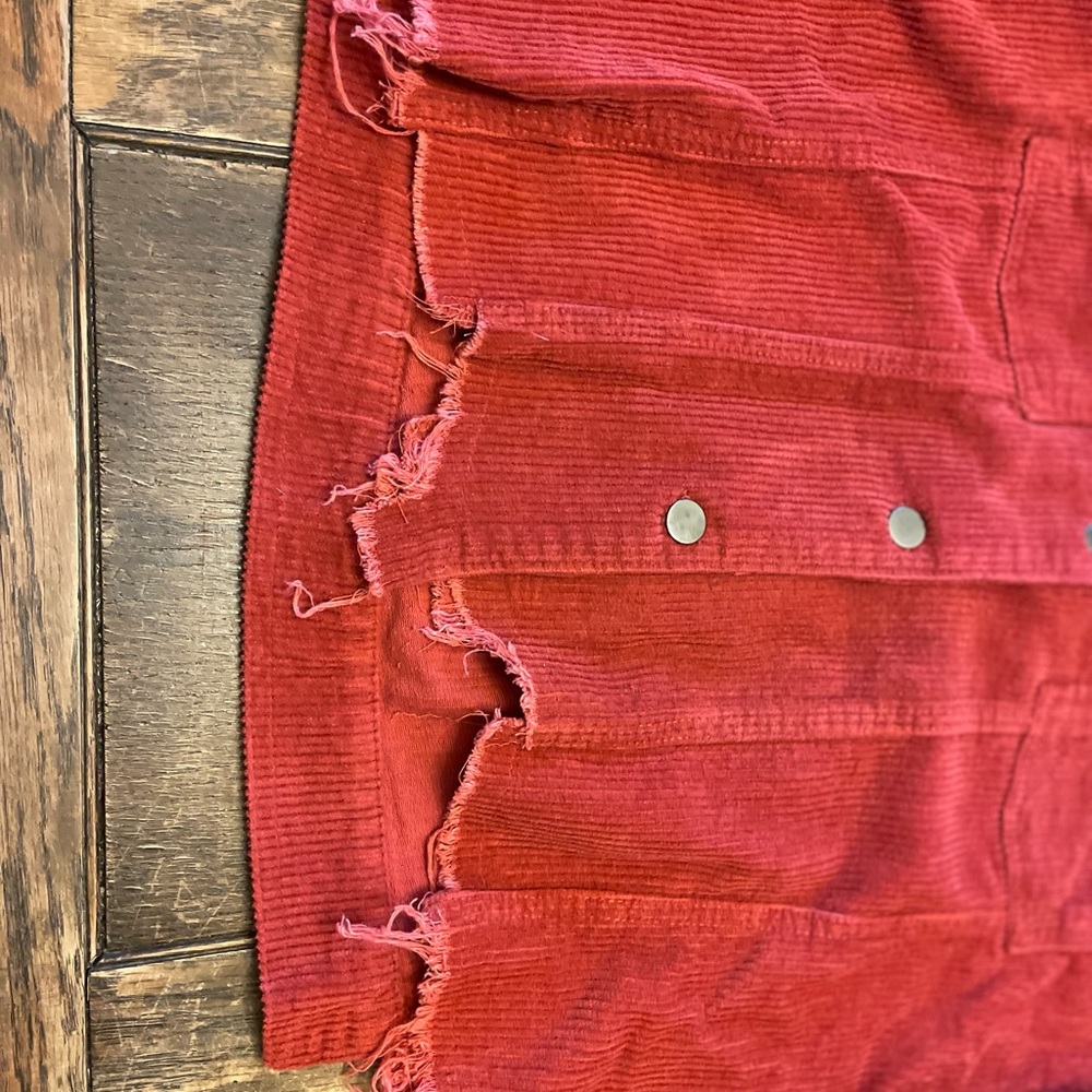 Women’s Cropped Shacket - Picture 4 of 5